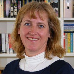 Julie Mackay will be on the Live Stage at CrimeCon UK
