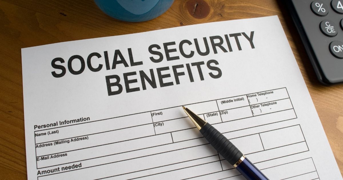Social Security Benefit Statement showing recipient's name, benefit amount, and official logo.
