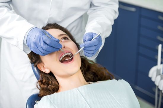 Apparecchi dentali invisibili