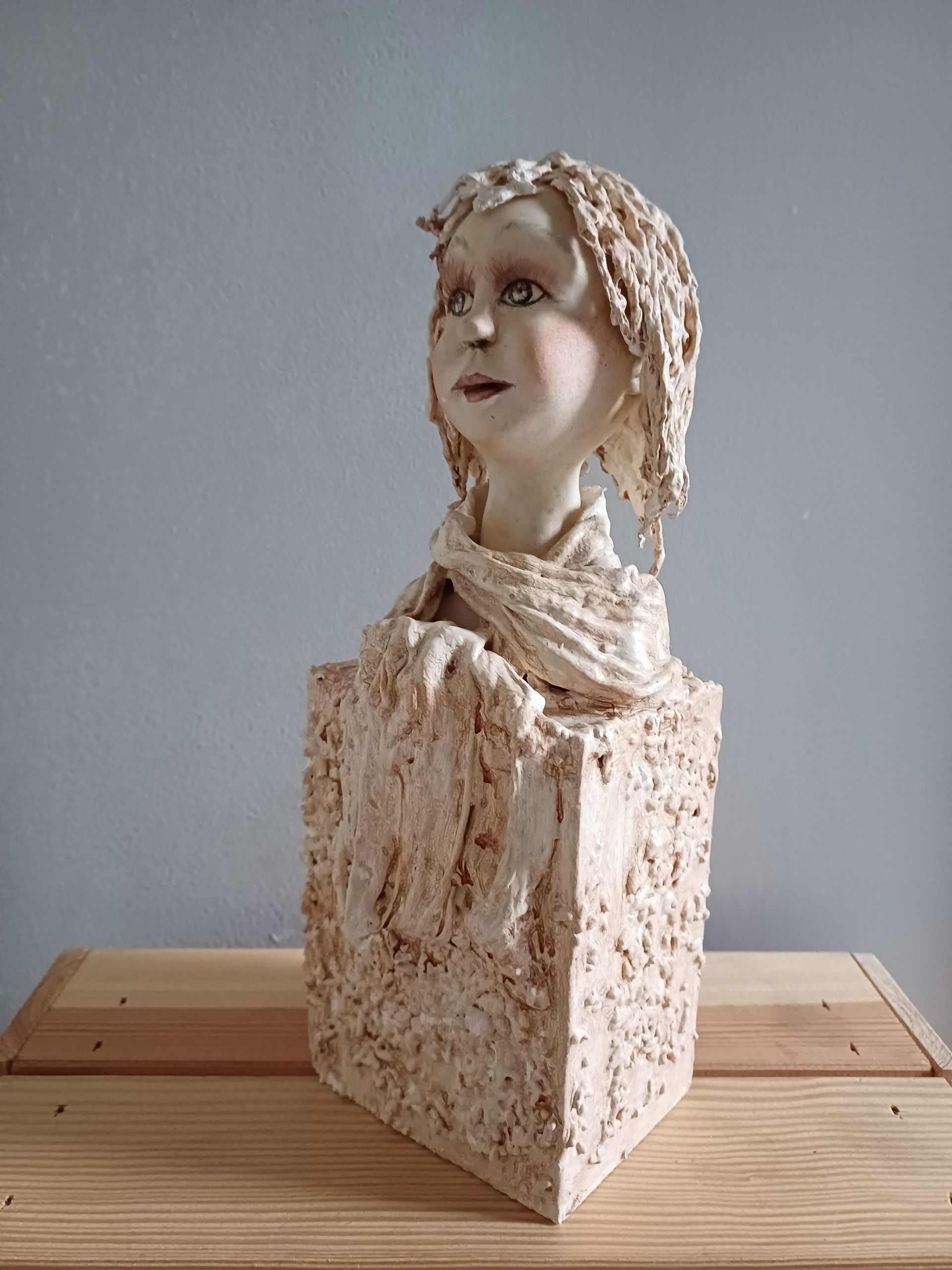 Vrouwen sculptuur.