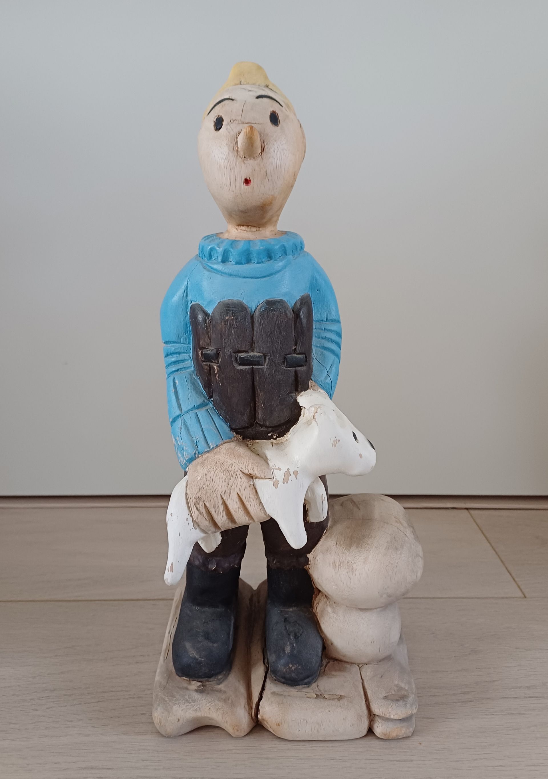 Vintage Herge houten beeld Kuifje en Bobbie staand op een rotsformatie - Tintin.