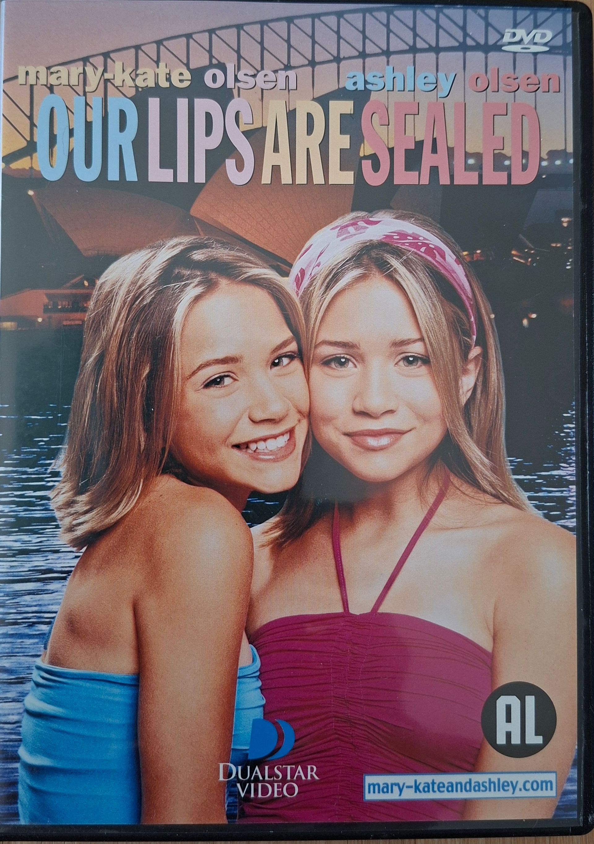 DVD Our lips are Sealed met de Olsen tweeling in de hoofdrol - Dualstar Video