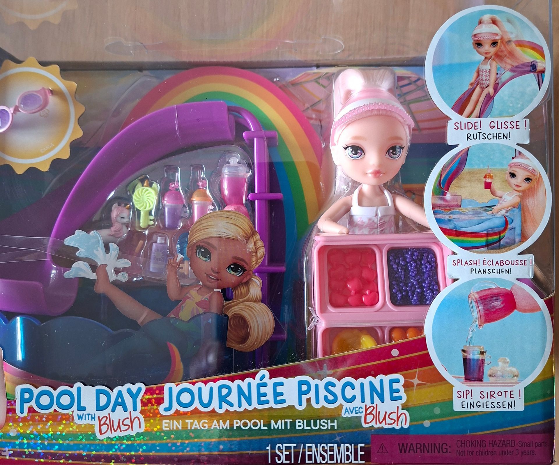 Rainbow High Littles Pool Day speelset - Blush Parker - MGA
