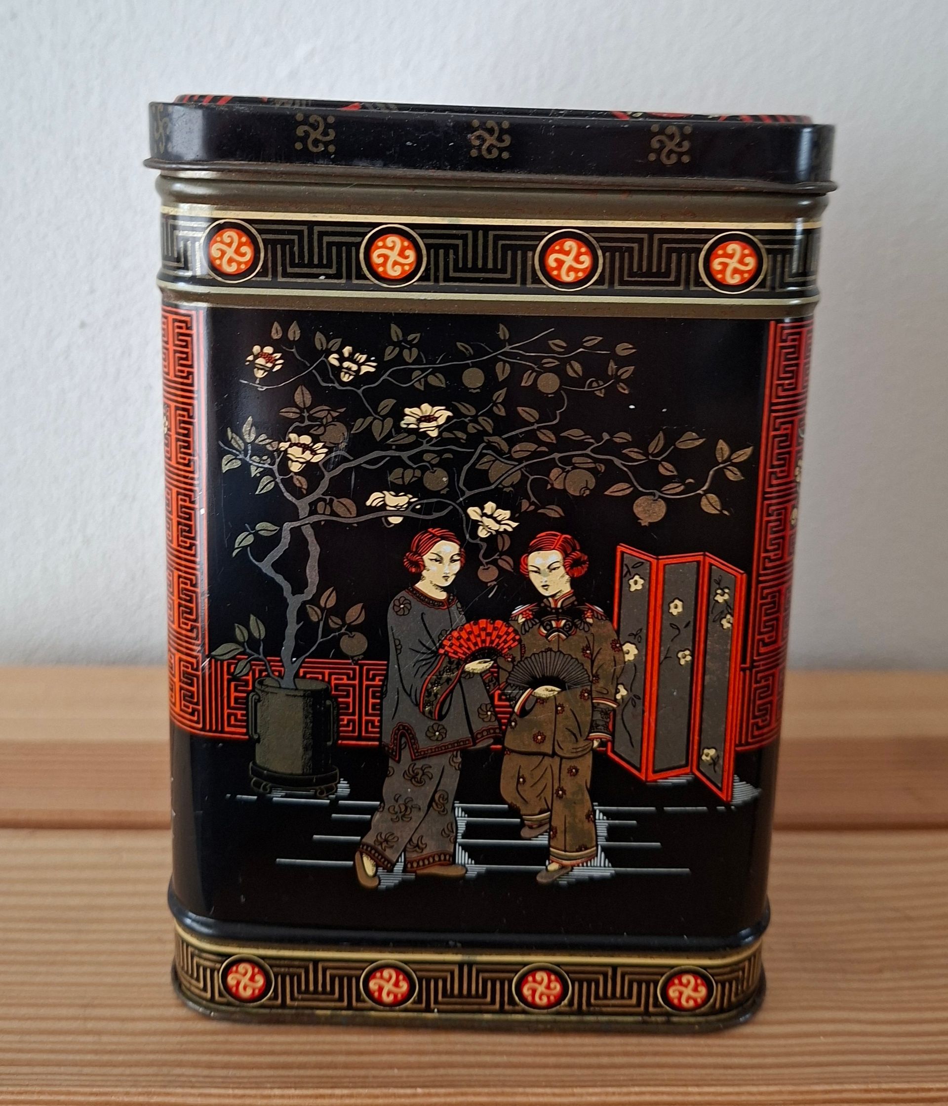 Vintage Chinees theeblik
