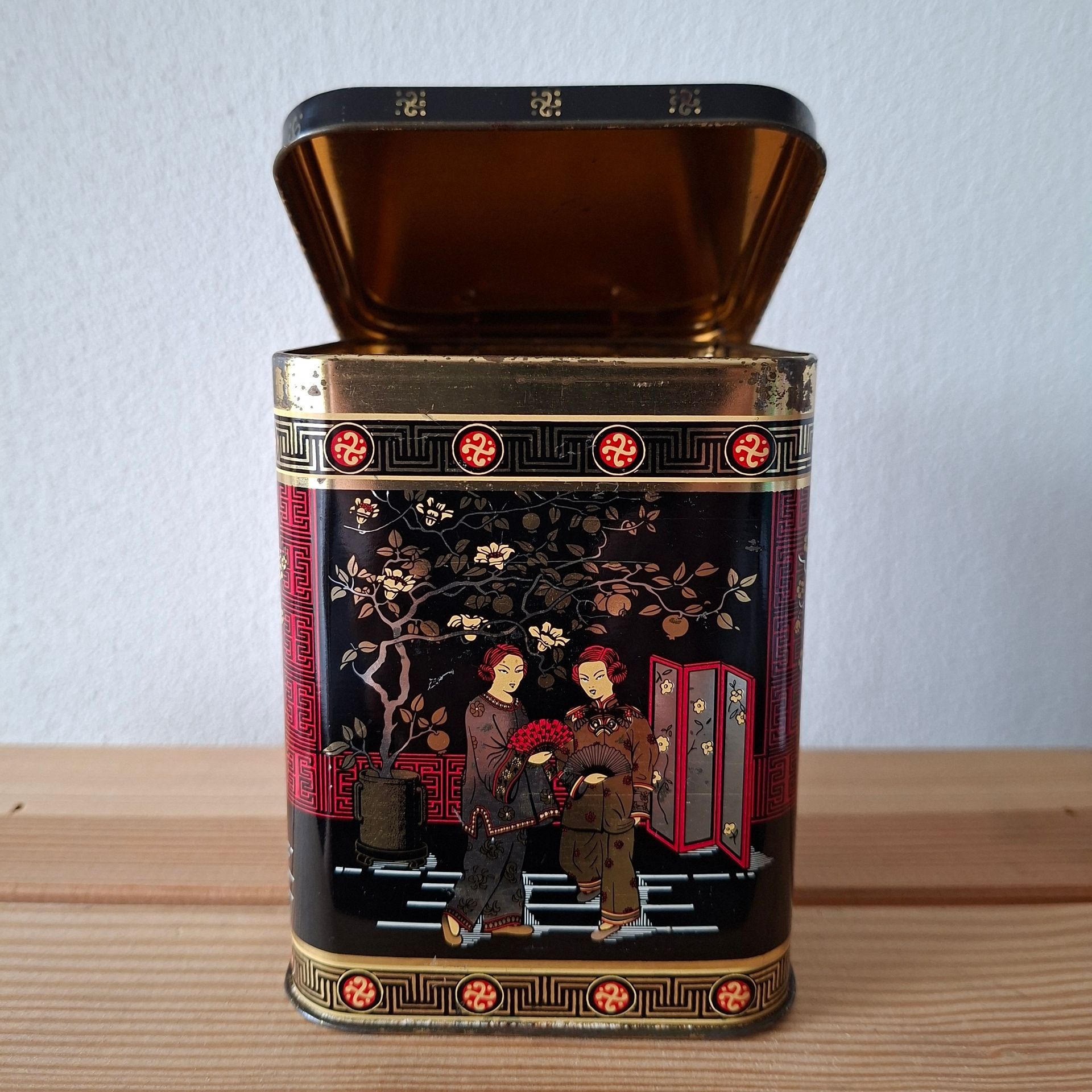 Vintage theeblik met Japans motief - maat M - vierkant model
