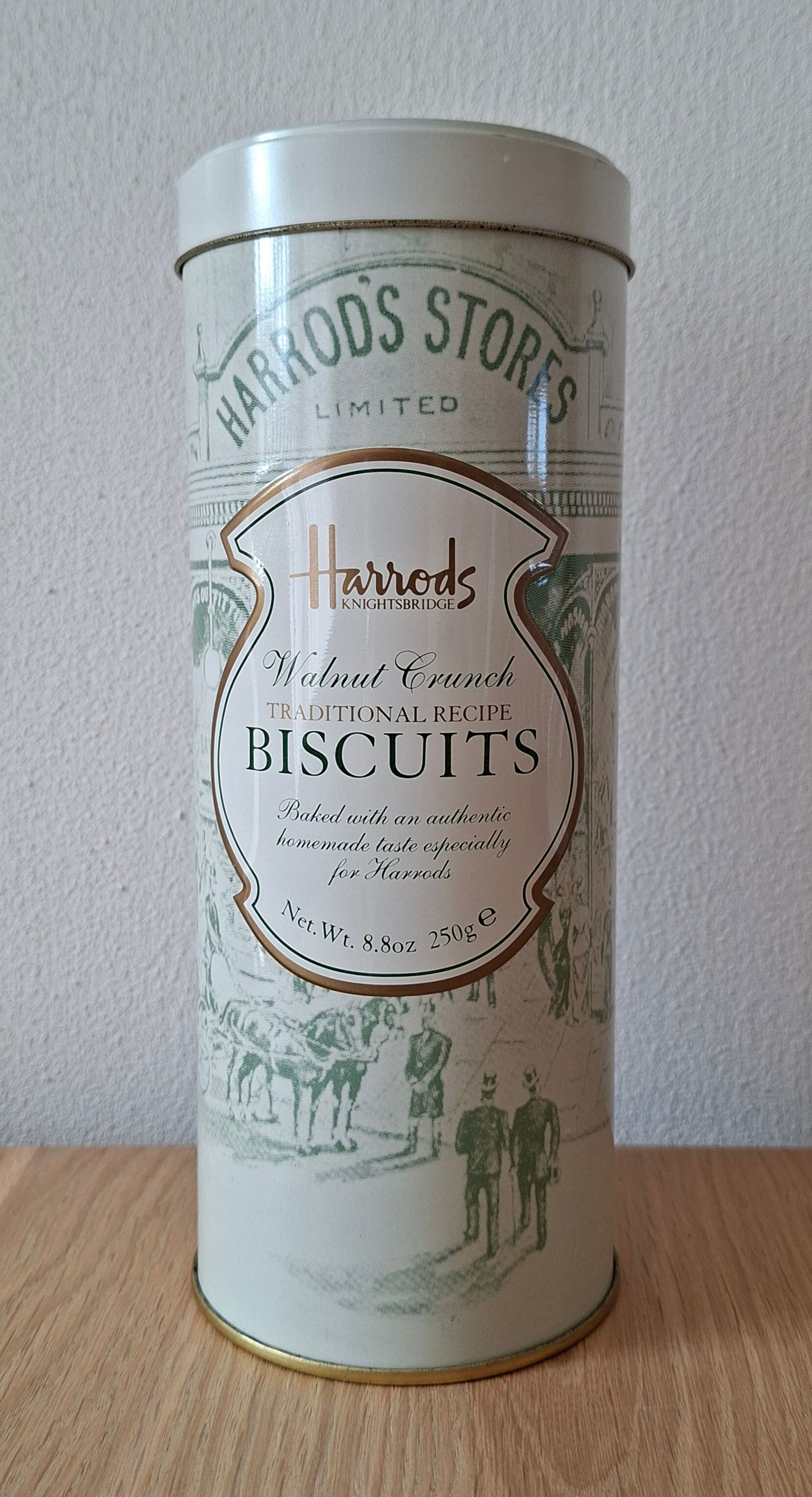 Retro Harrods Stores Limited koekjesblik voor Walnut Crunch Biscuits
