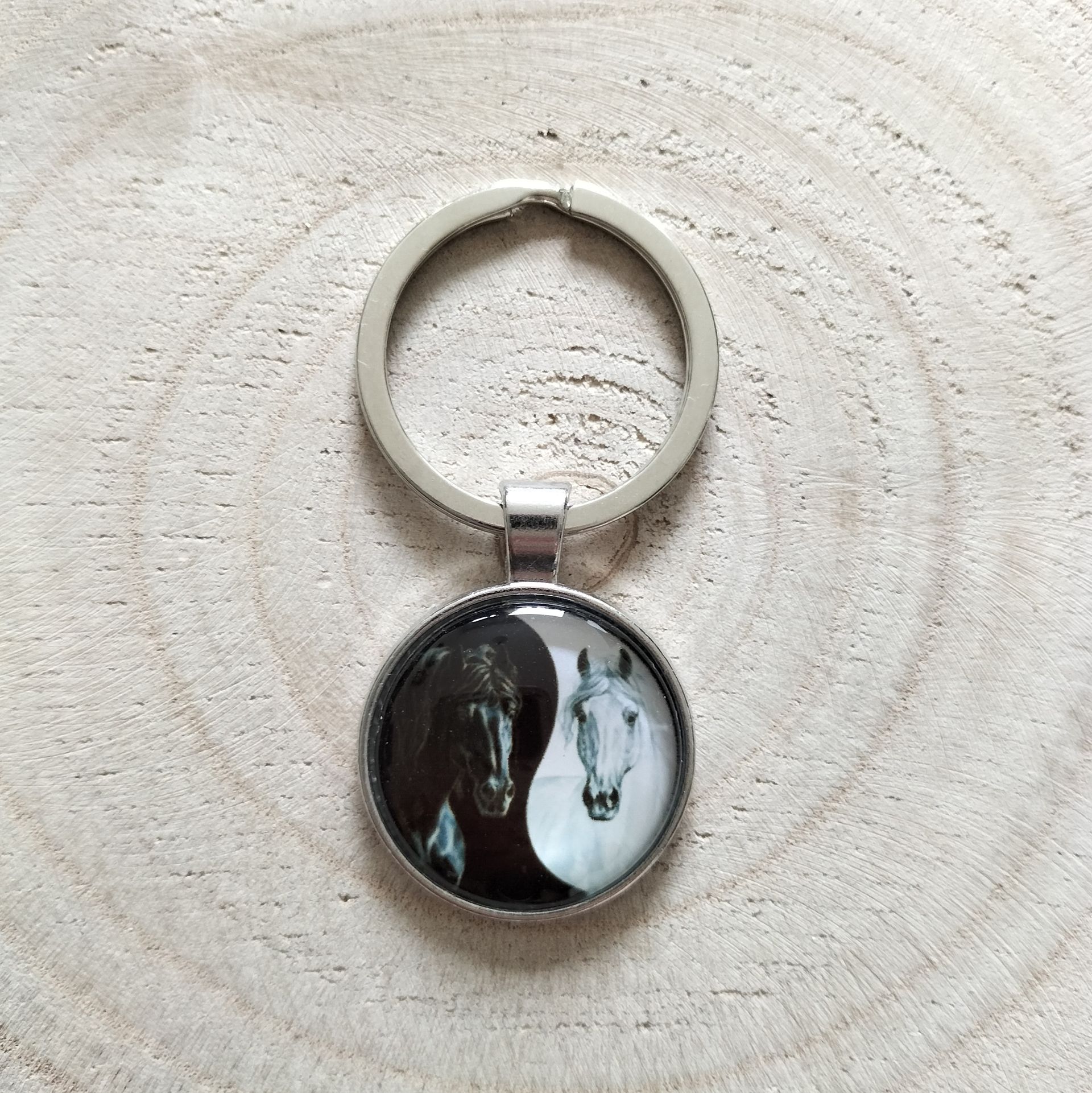 Yin Yang paarden sleutelhanger.