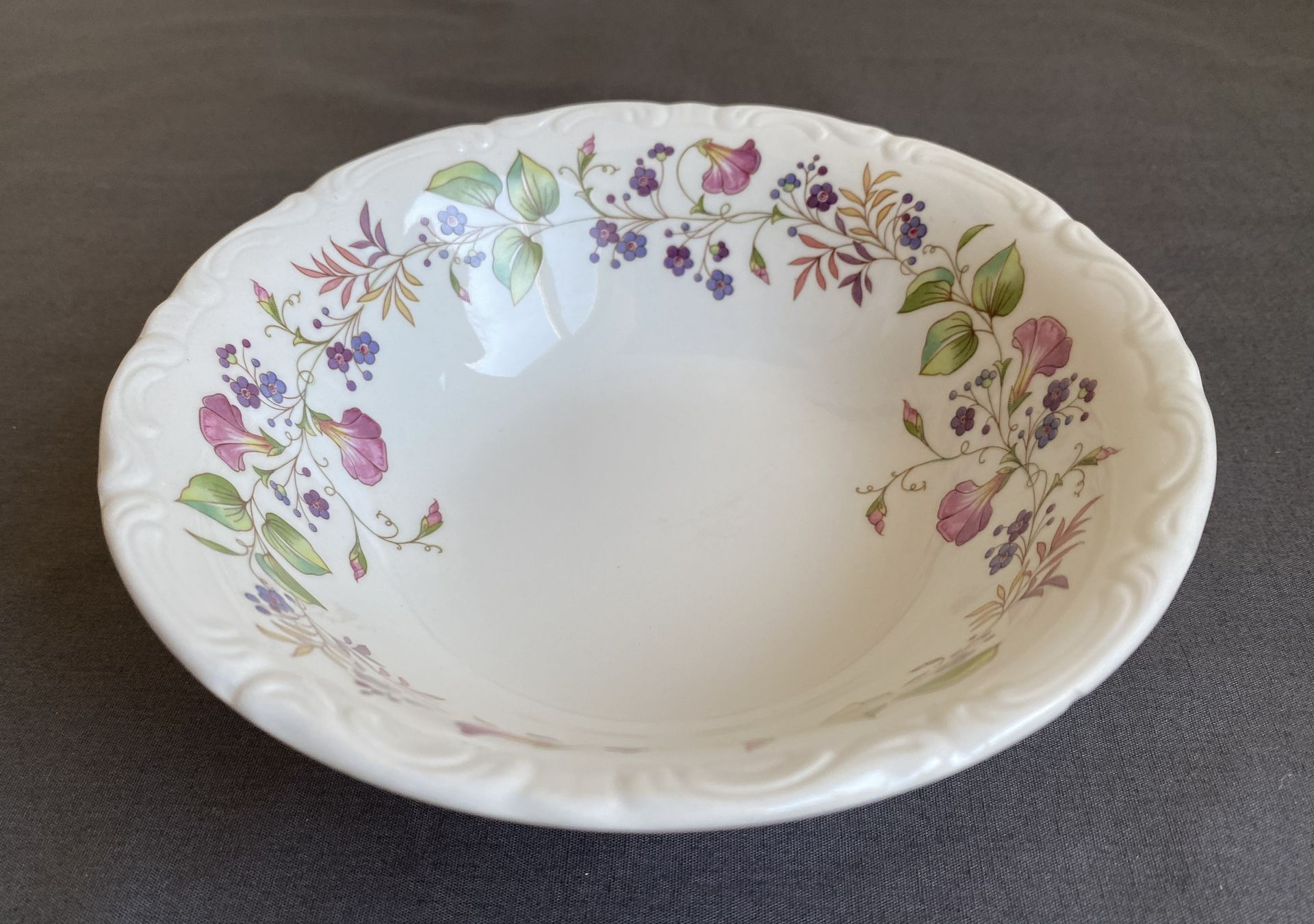 Vintage porseleinen schaaltje met bloemmotief van Pontesa Spain.