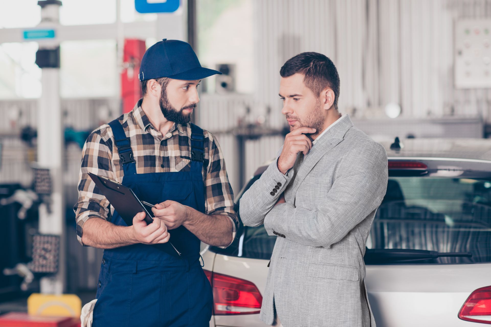 How To Choose the Right Collision Repair Center for You