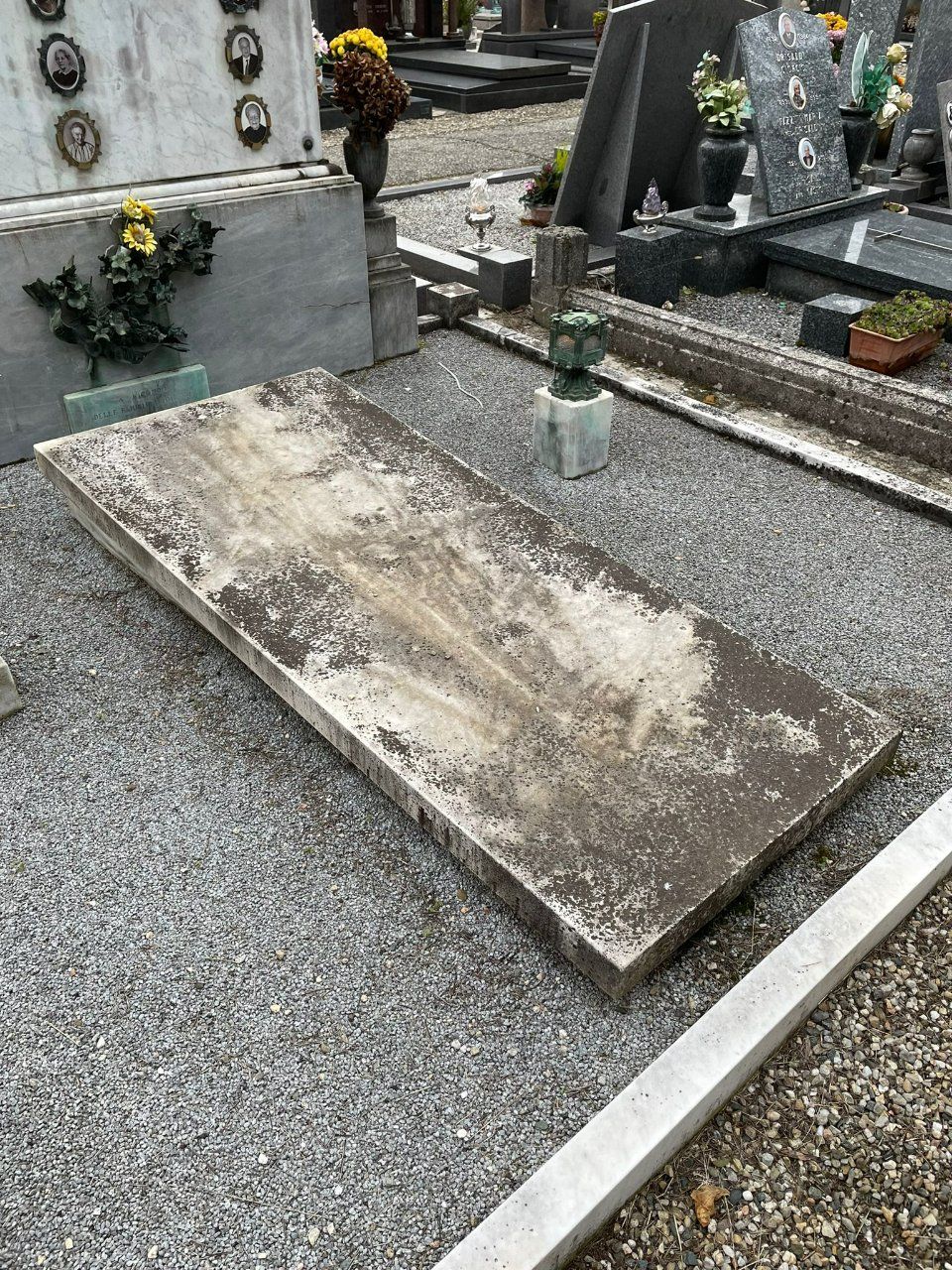 Pulitura lapidi