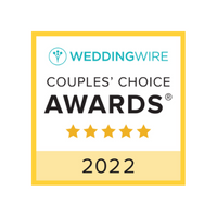 WeddingWire Couples' Choice Awards badge with five gold stars and “2022” on white background
