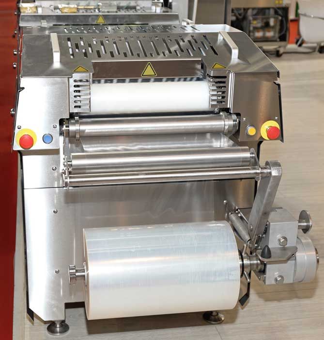 MAQUINA EMPACADORA