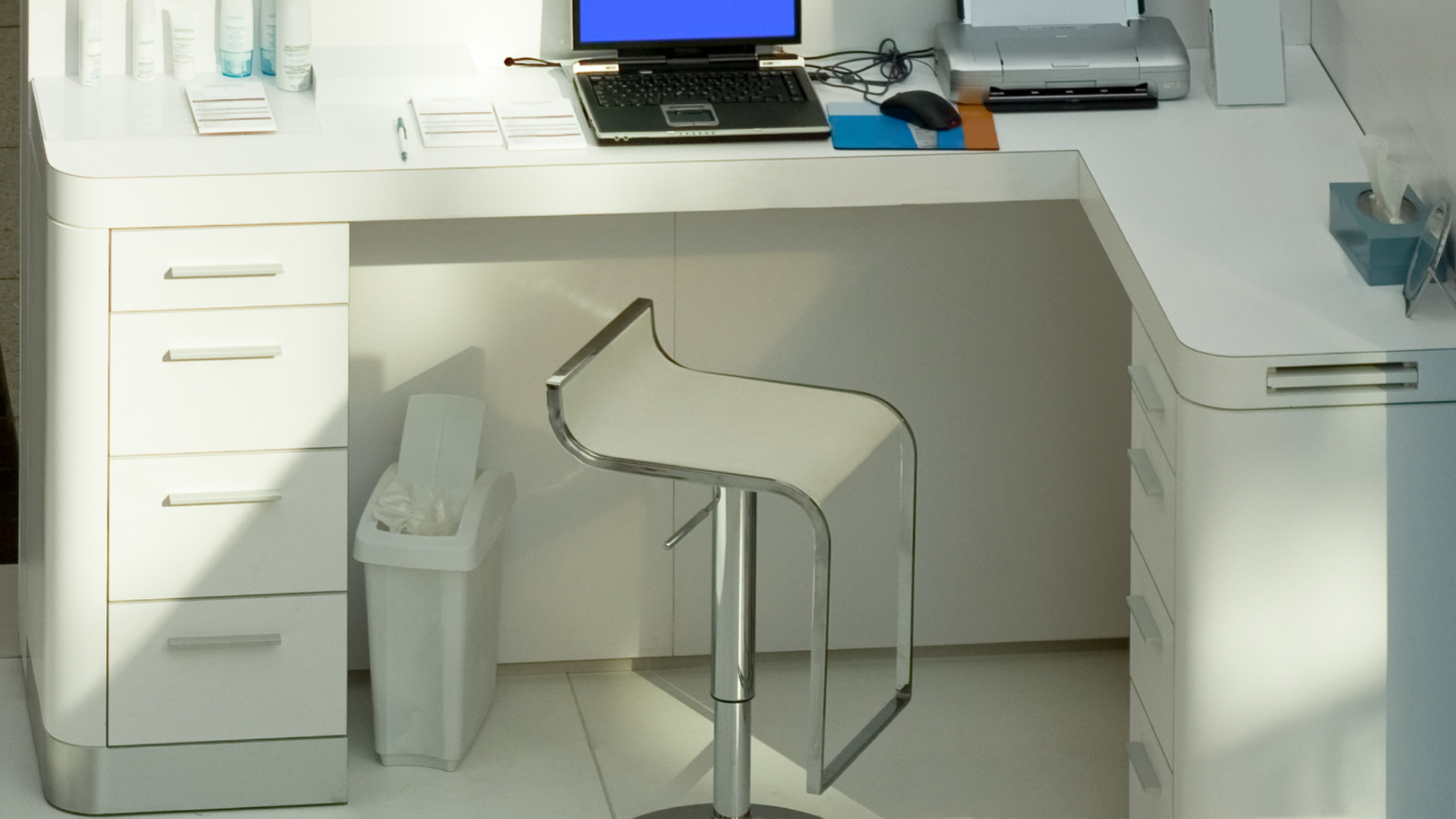 Office furniture assembly in Laurel