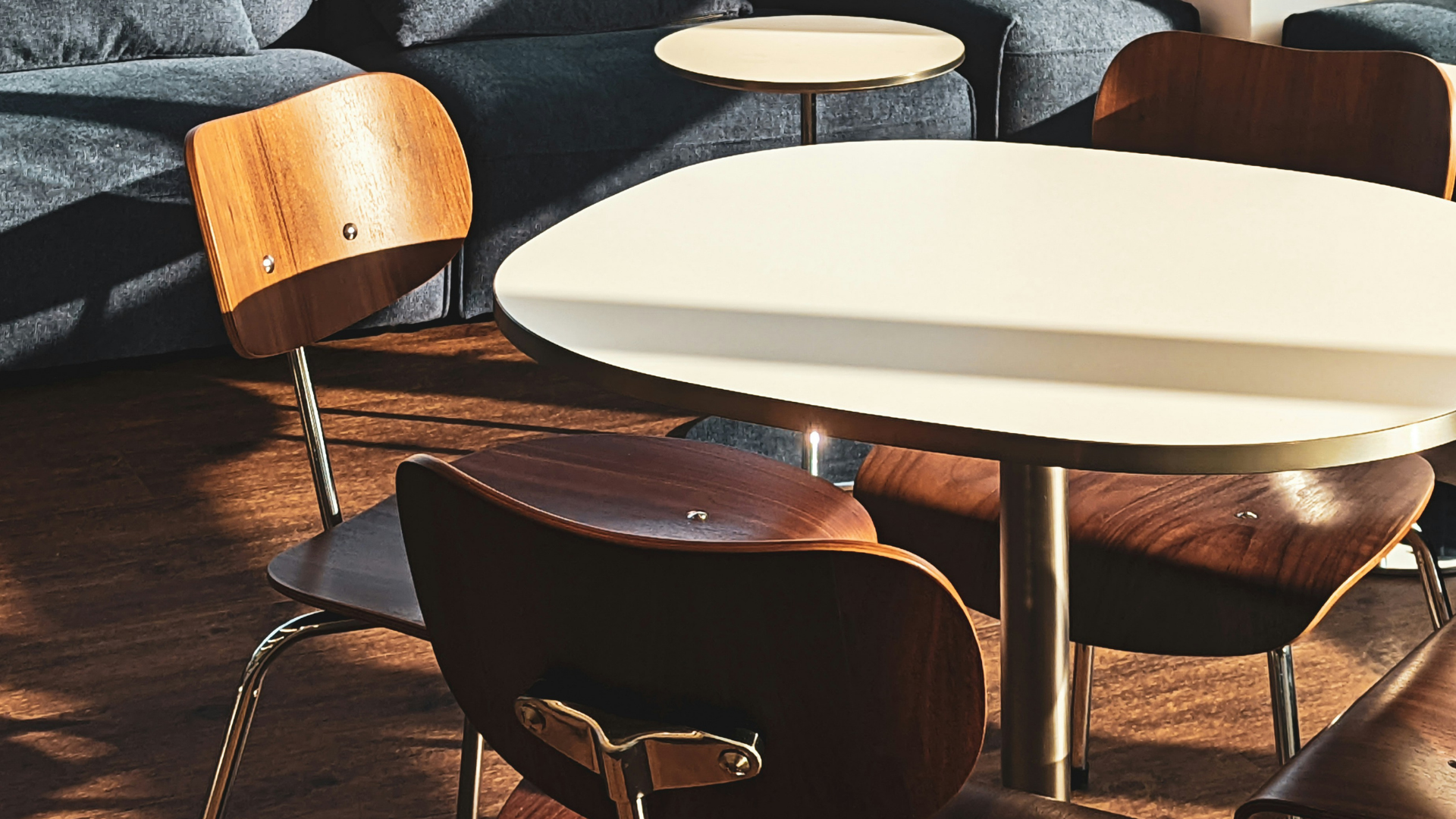 Office furniture assembly in Lebanon