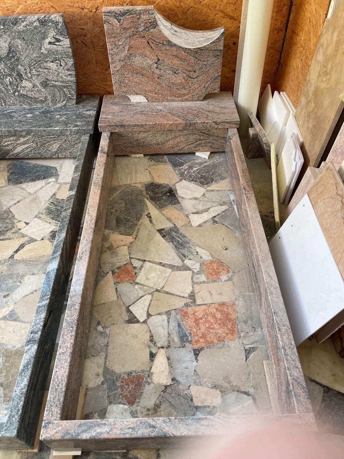 lapidi cimiteriali in marmo