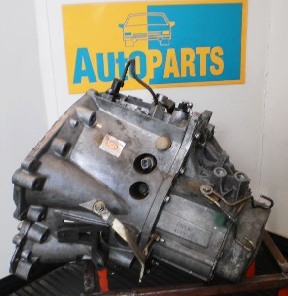Caja de Peugeot 206/207/Partner - repuesto usado original en Salta