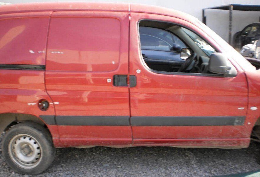 Puertas Peugeot y Citroën Berlingo - repuesto usado original en Salta