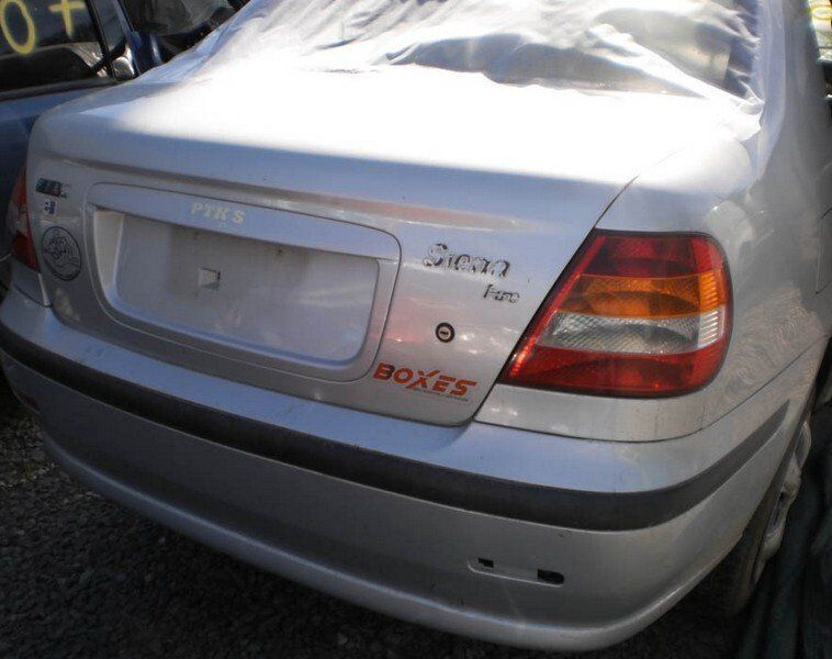 Tapa de baúl Fiat Siena - repuesto usado original en Salta