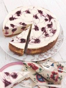 SPICED BLACKBERRY CHEESECAKE