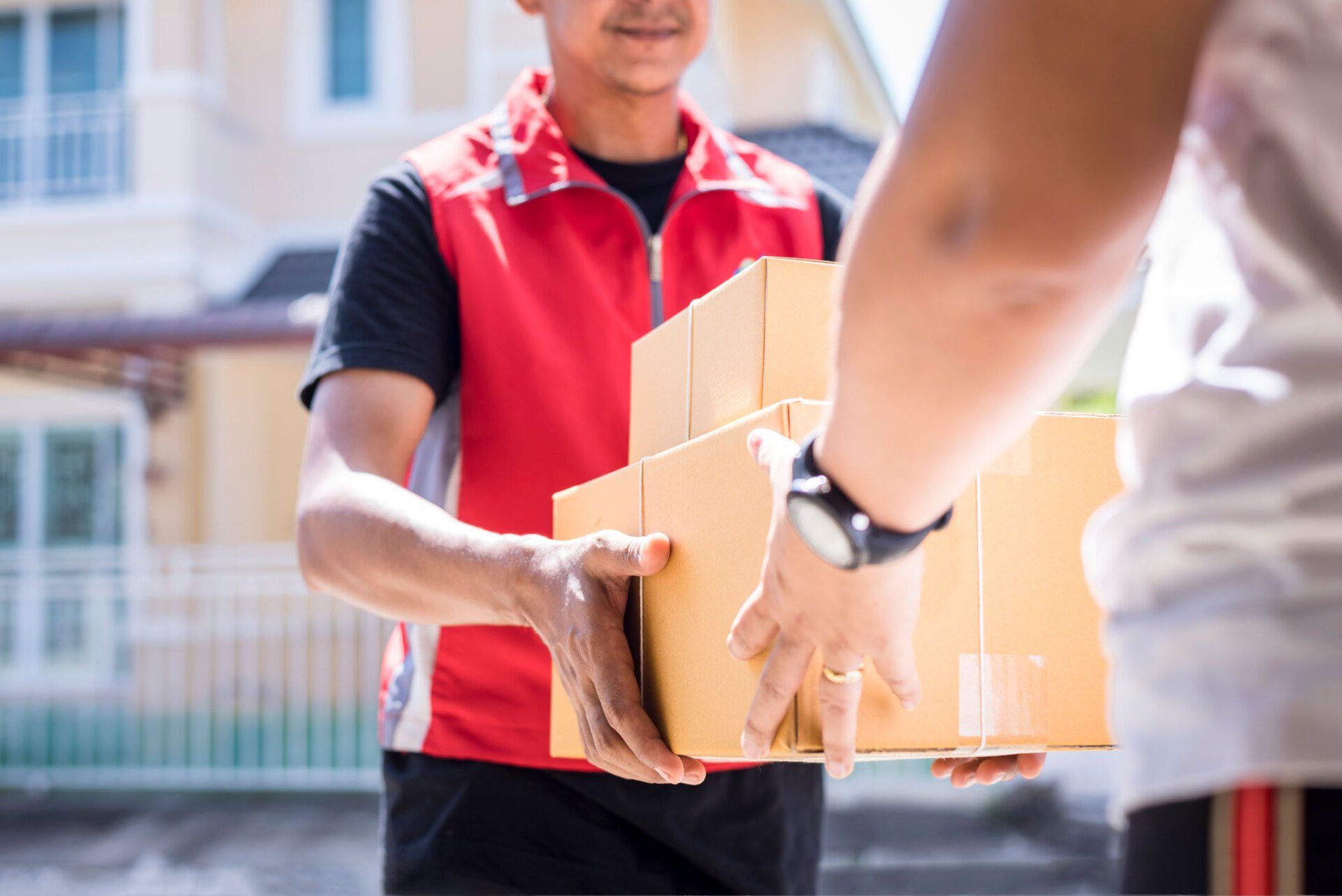 Package Delivery — Currumbin QLD — Currumbin Garden Supplies Package Delivery — Currumbin QLD — Currumbin Garden Supplies