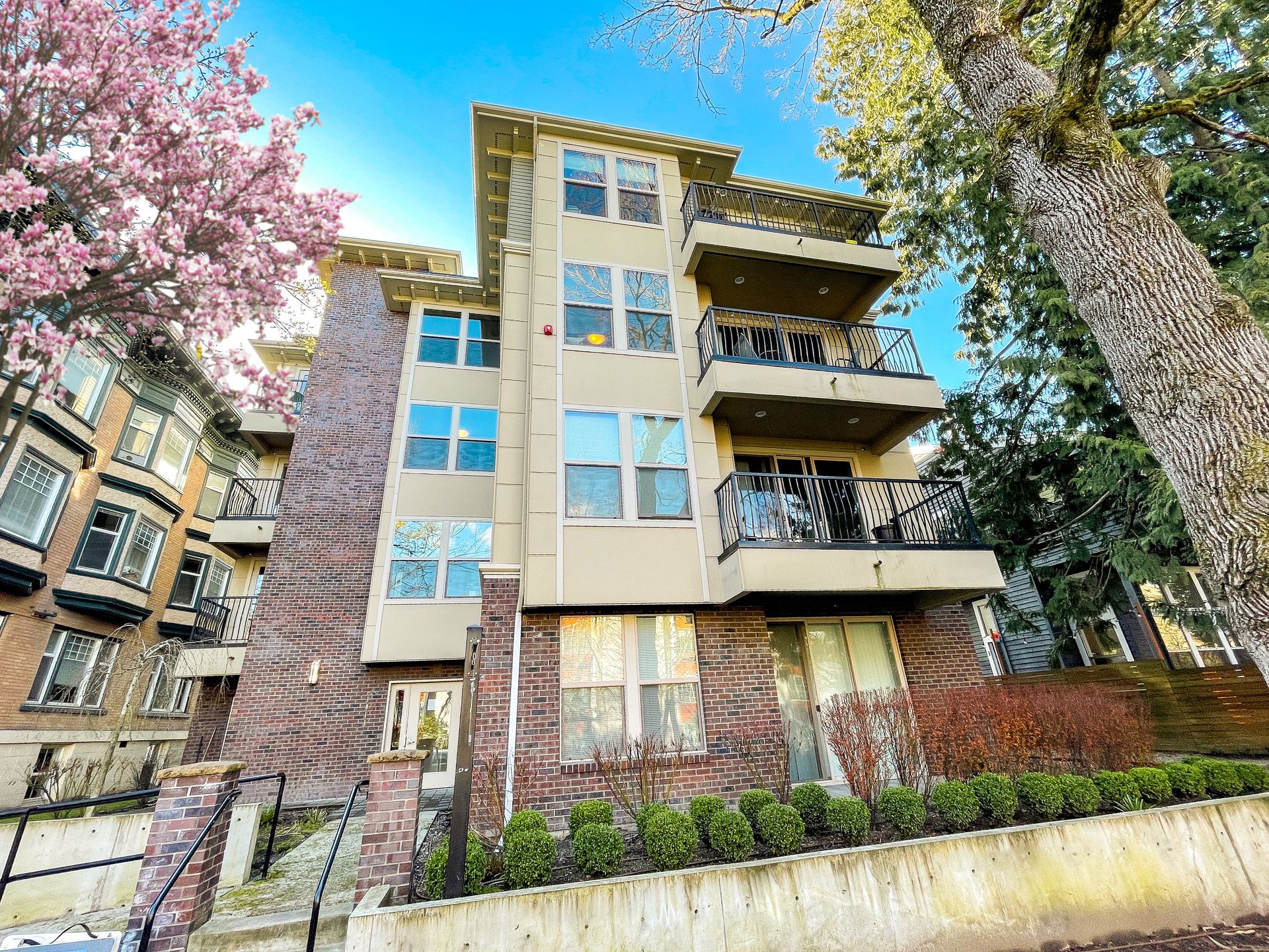 Home - Pacific Crest Real Estate