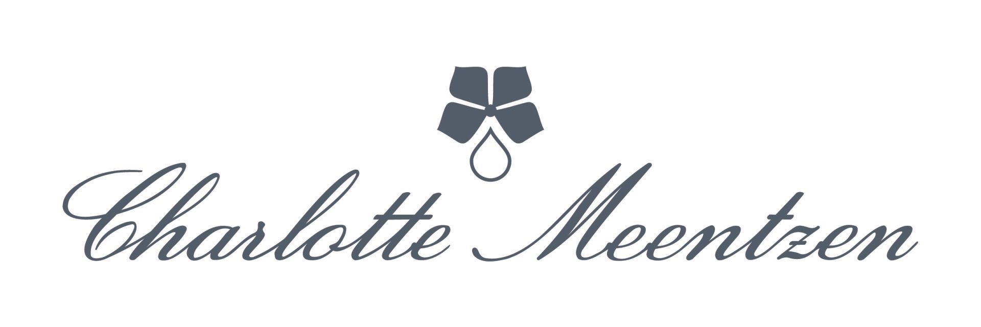 Ein Logo für Charlotte Meentzen mit einem Kleeblatt und einem Wassertropfen.