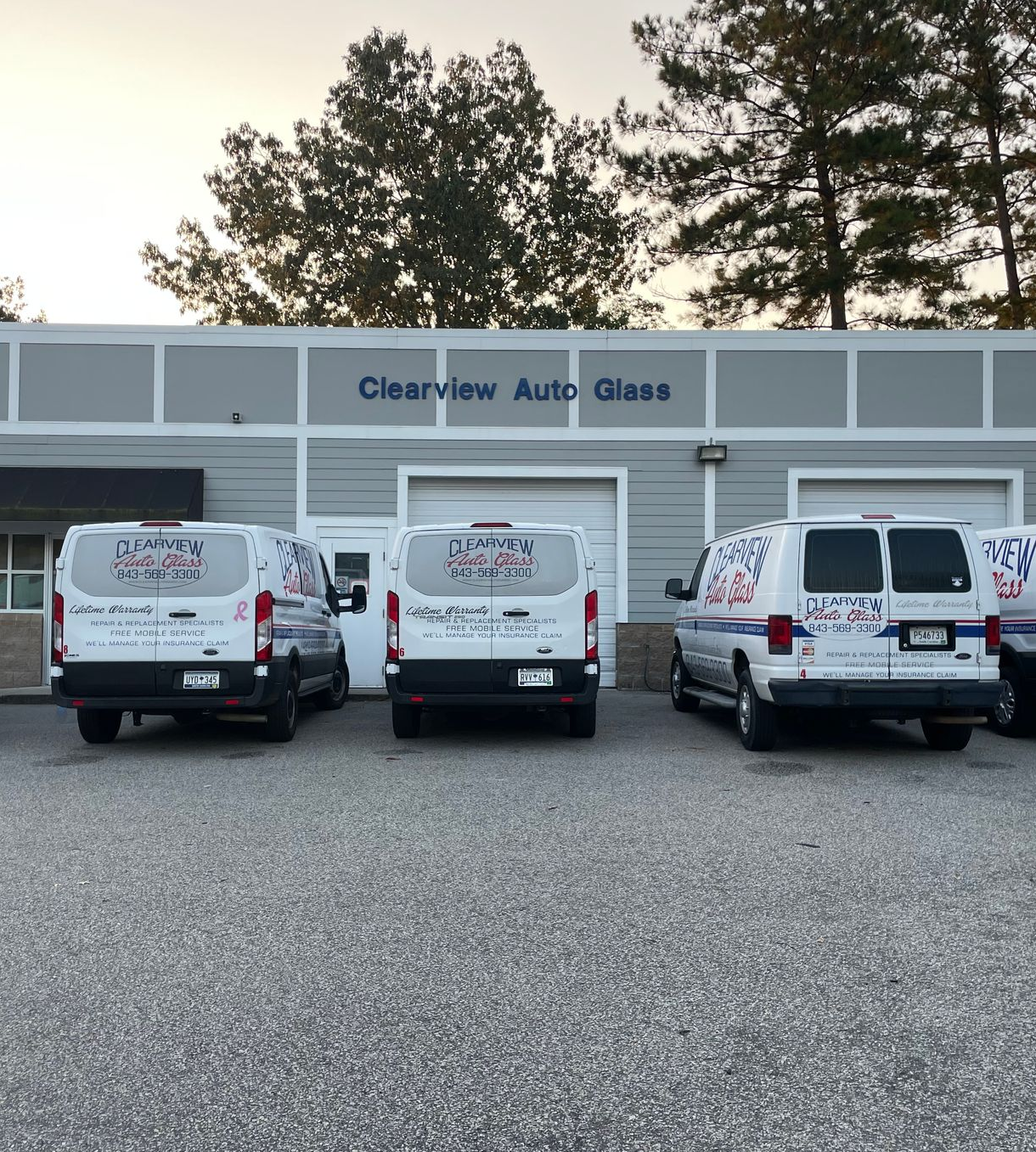 Honda Odyssey windshield replacement services near Charleston, SC
