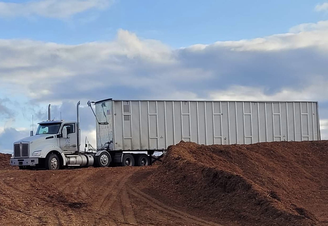 Experienced Wood Chip Hauling Springfield, OR Reed's Fuel and Trucking