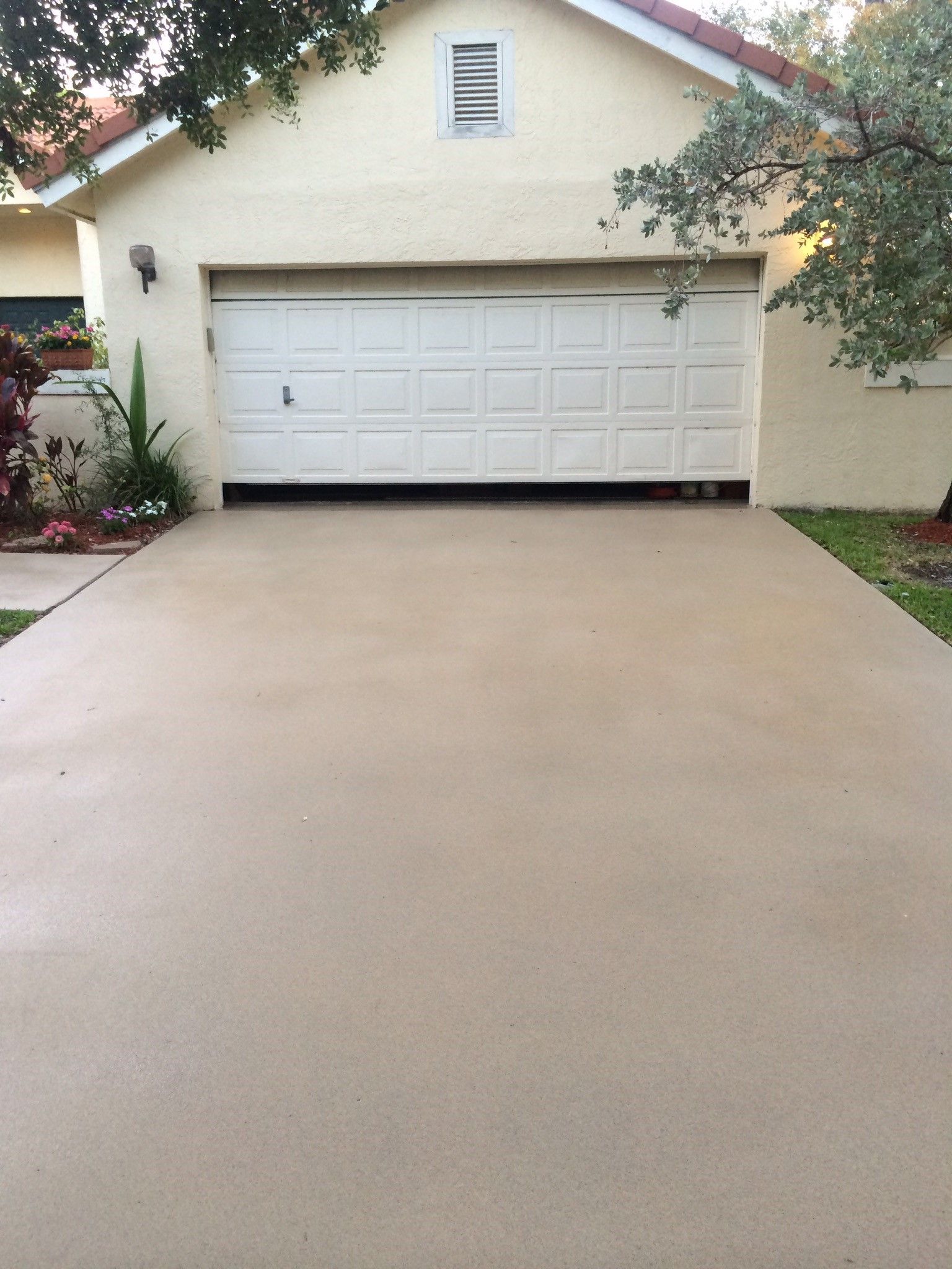 Quartz Broadcast Driveway — Debary, FL — All American Epoxy Flooring LLC