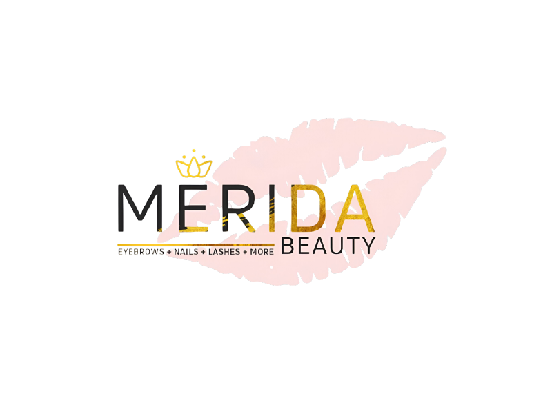 Logotipo de MERIDA Beauty con un beso de pintalabios rosa y una pequeña corona sobre un fondo blanco.