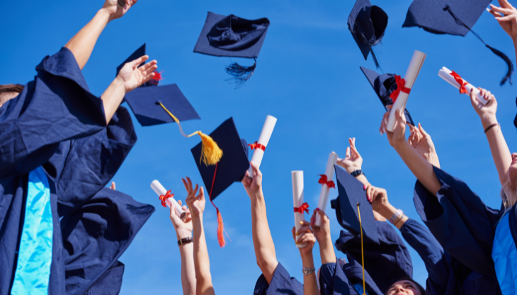 How to Stand Out from Other Companies in the 2023 Job Market