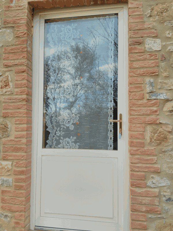 porta finestra bianca in legno