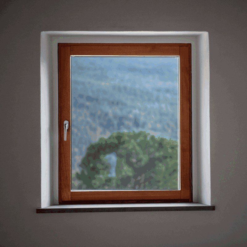finestra quadrata in legno