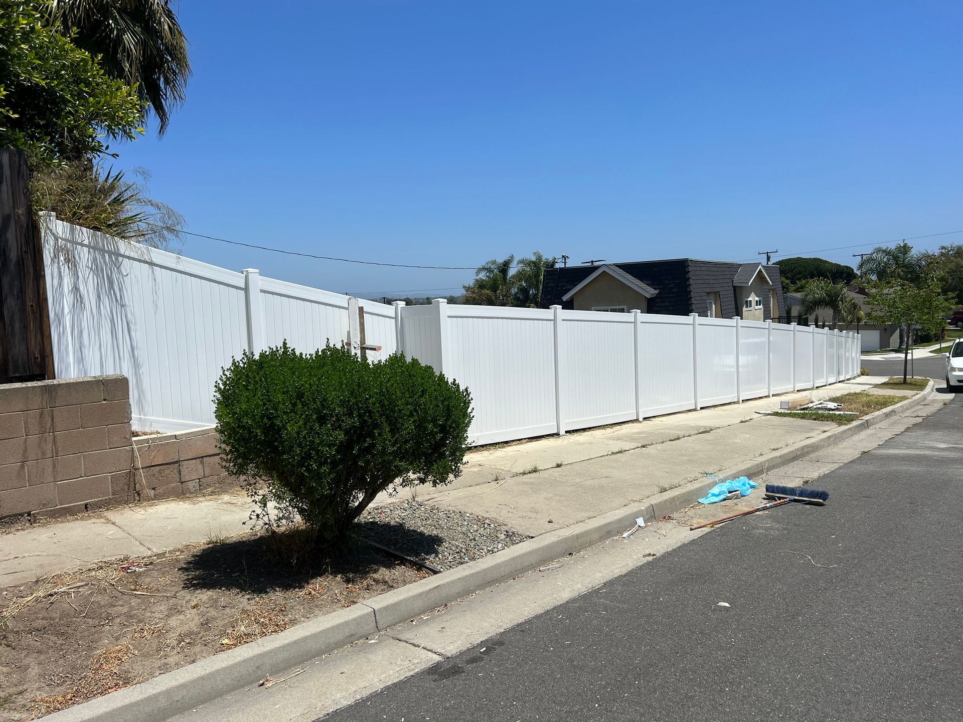 vinyl fencing