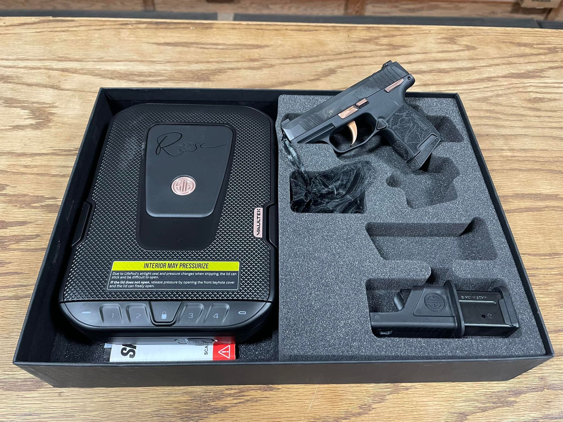 Gun box
