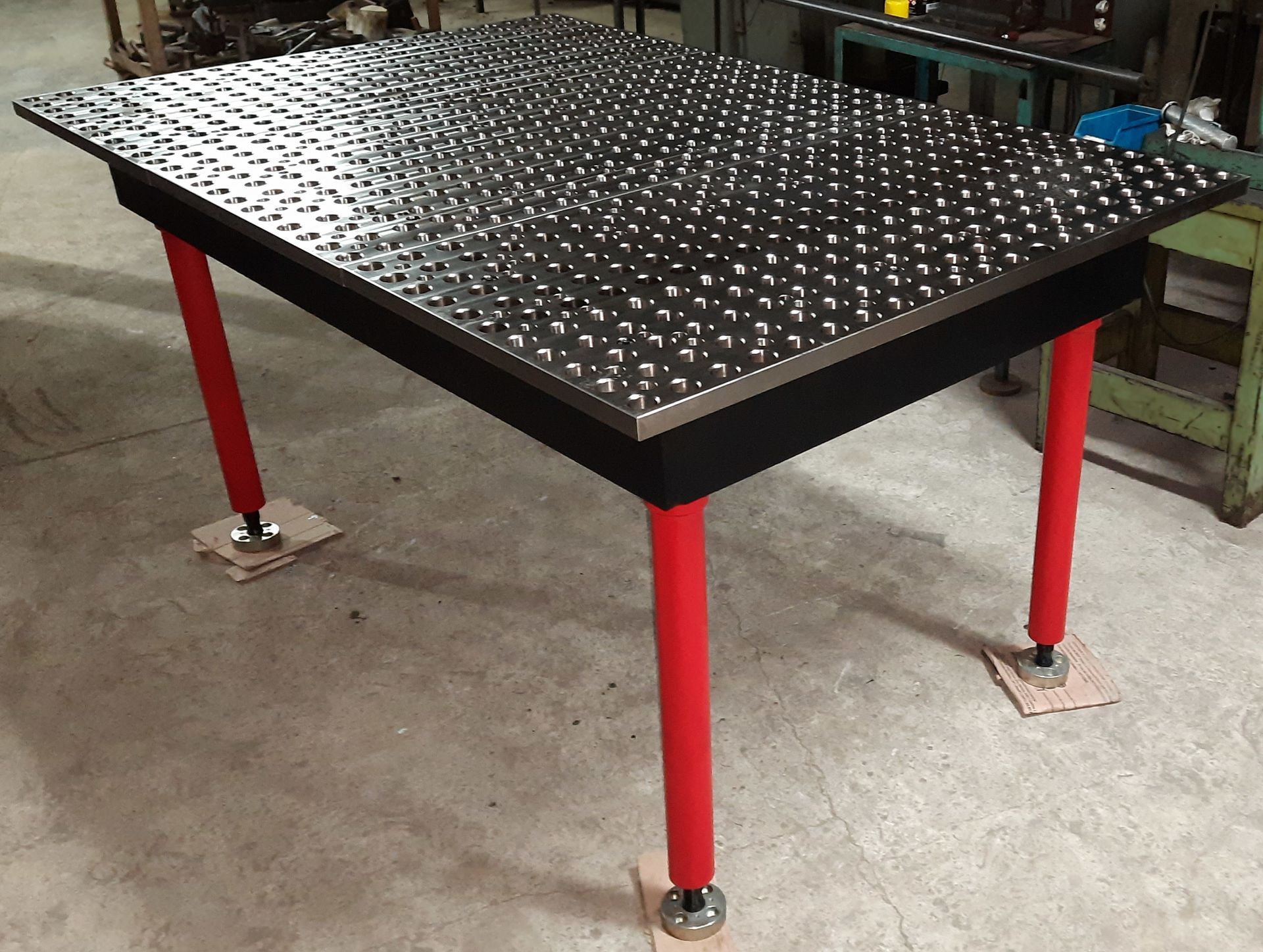 Mesa de Soldagem c/ múltiplas placas