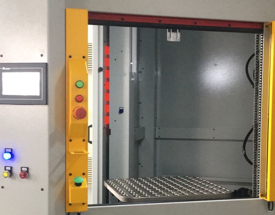 Janela automática de 2 folhas p/ célula robotizada
Mesa de soldagem SMFR