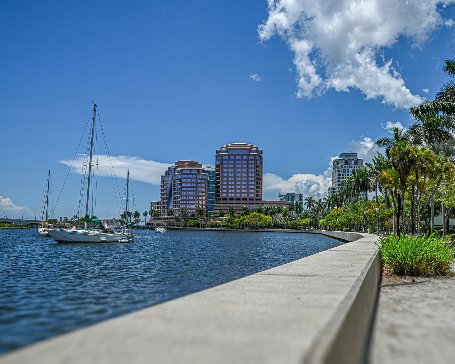 Old Port Cove & Lakeshore Drive