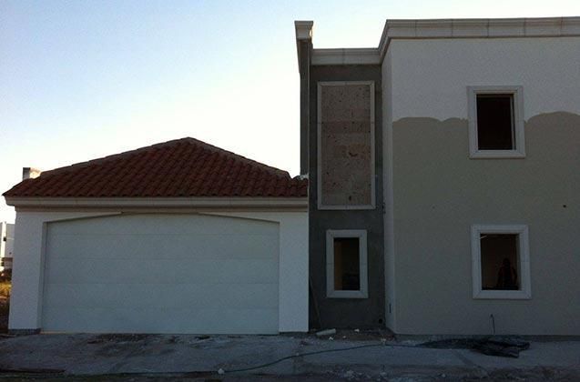 Mantenimiento e instalación de portones residenciales, industriales y comerciales