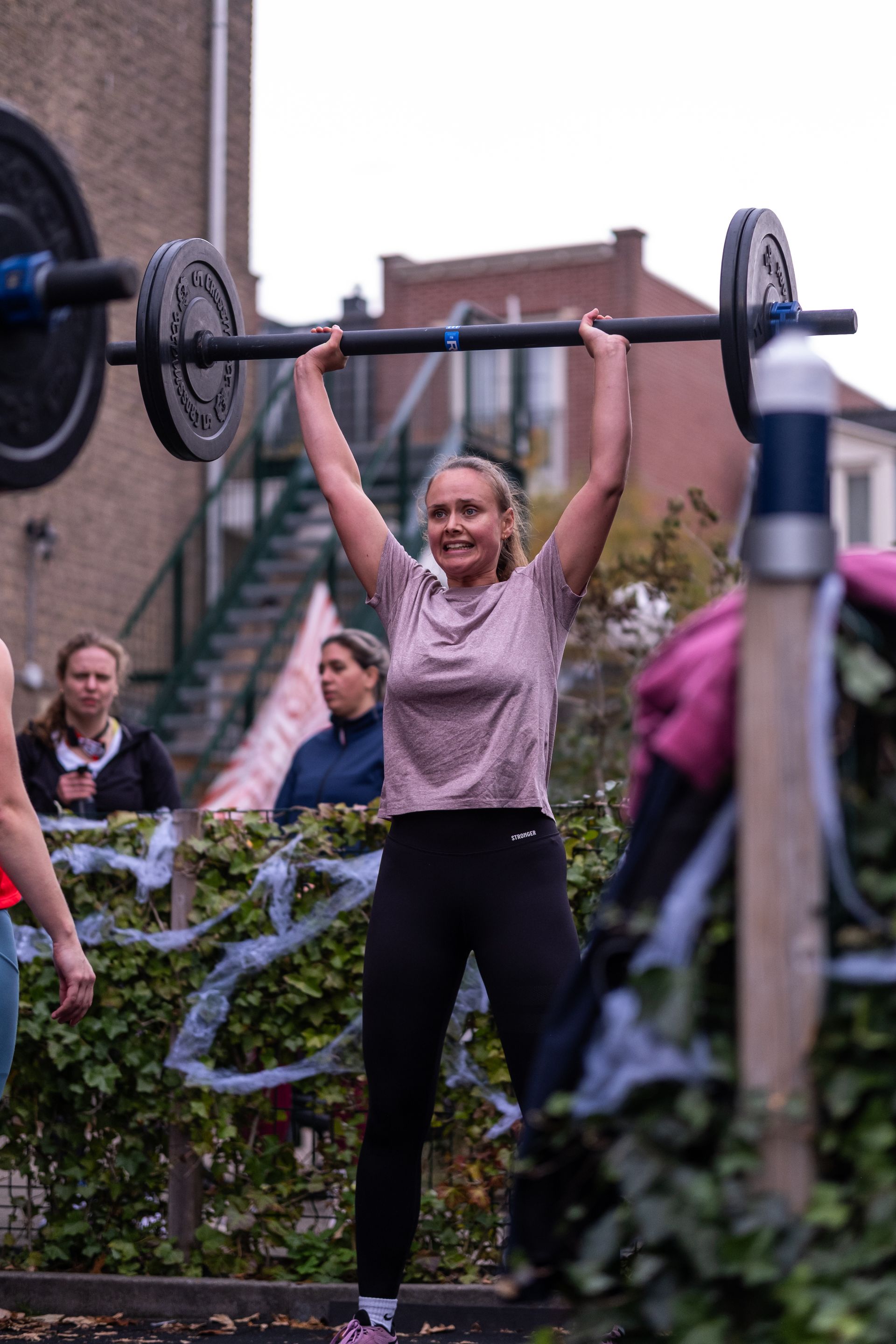Outside the Box in Den Haag biedt outdoor bootcamp, CrossFit en HYROX trainingen
