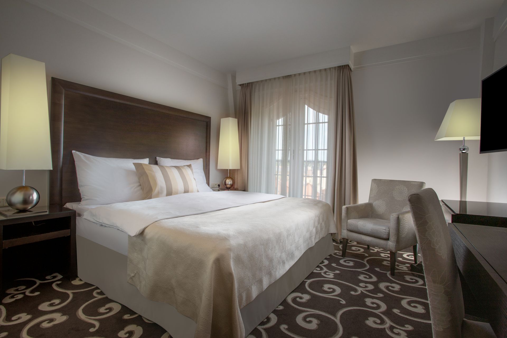 artist-rooms-cosy-queen
