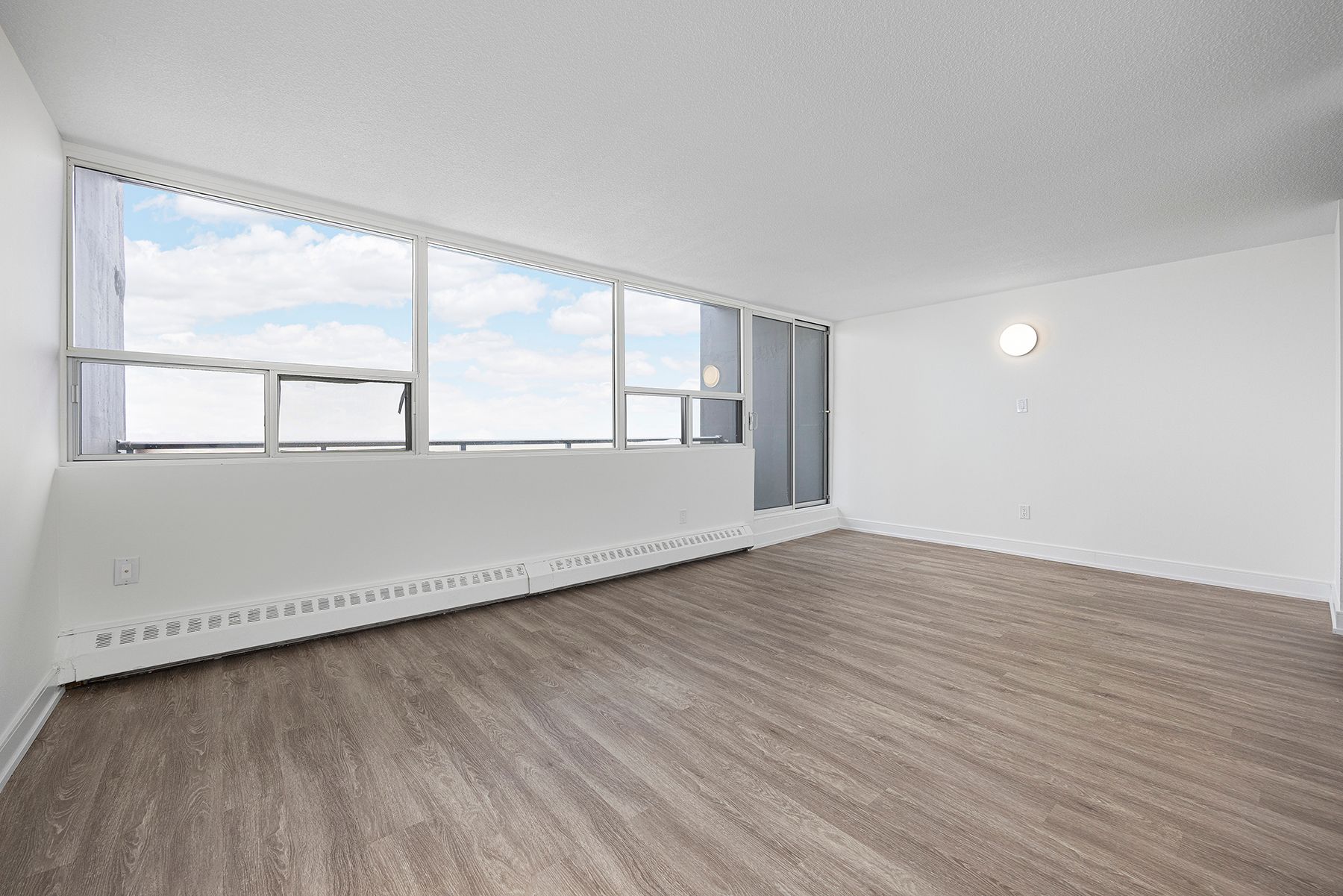 Mississauga Apartments for rent at 2200 Roche Court.