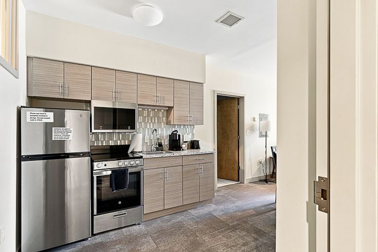 Downtown Cleveland Loft 203