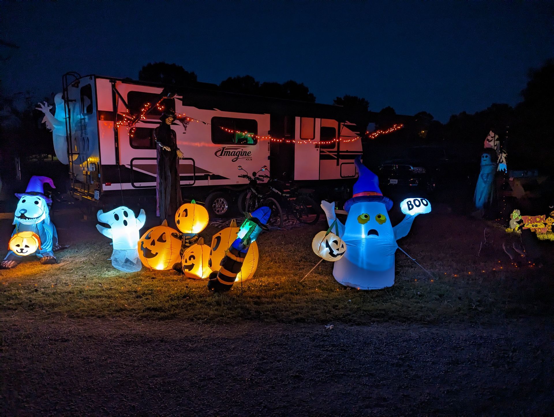 RV camper Halloween Event at Shawnee Forest Campground with pumpkins and ghosts. 