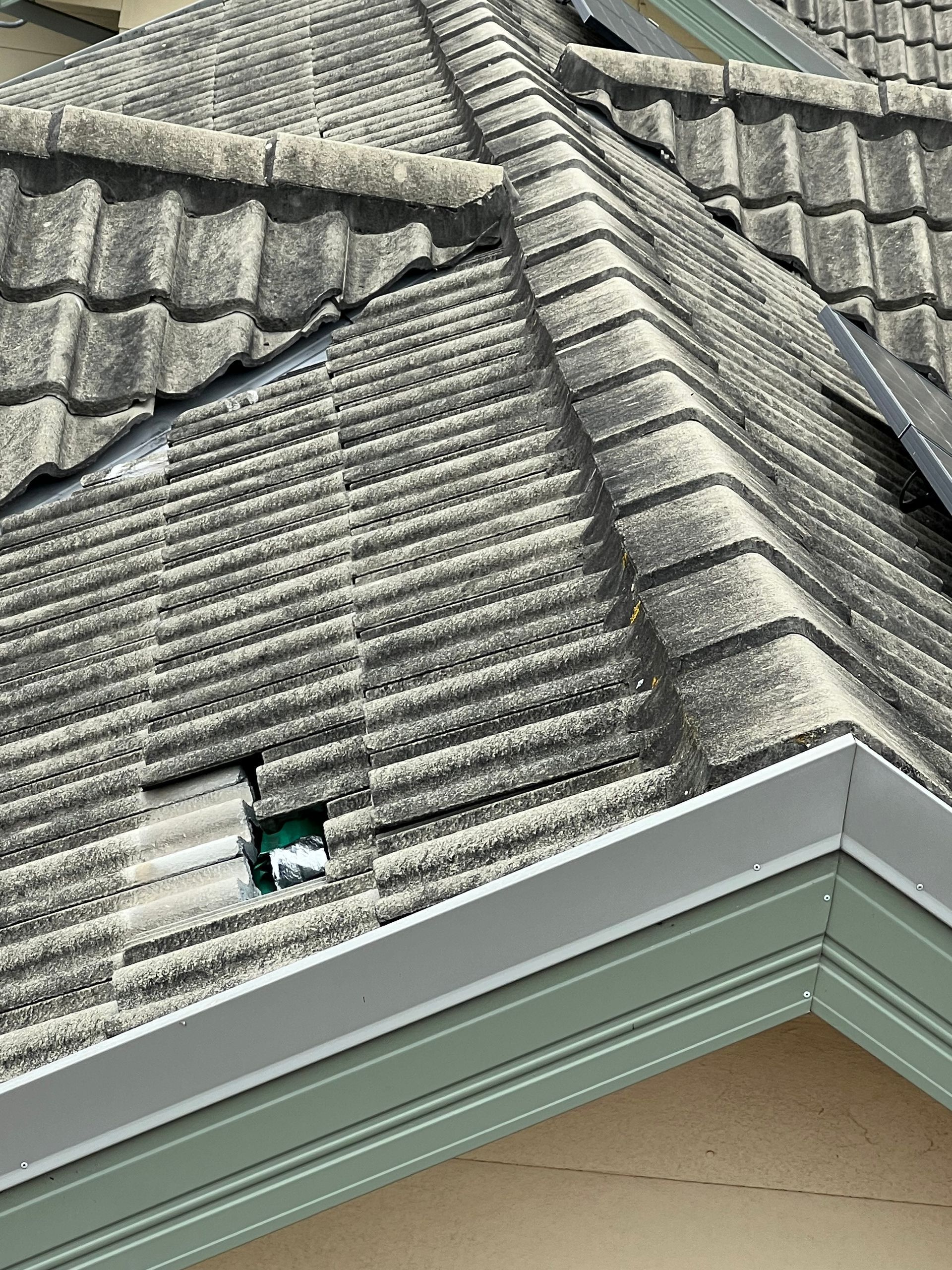 A Dirty Roof — The Gutter Guy NSW in Tarrawanna, NSW