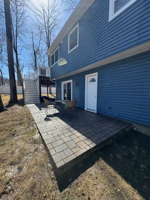 deck and patio cleaning