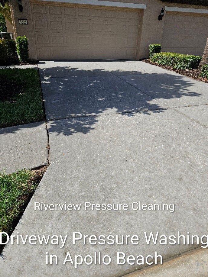 Clean concrete driveway after professional pressure washing in Apollo Beach FL