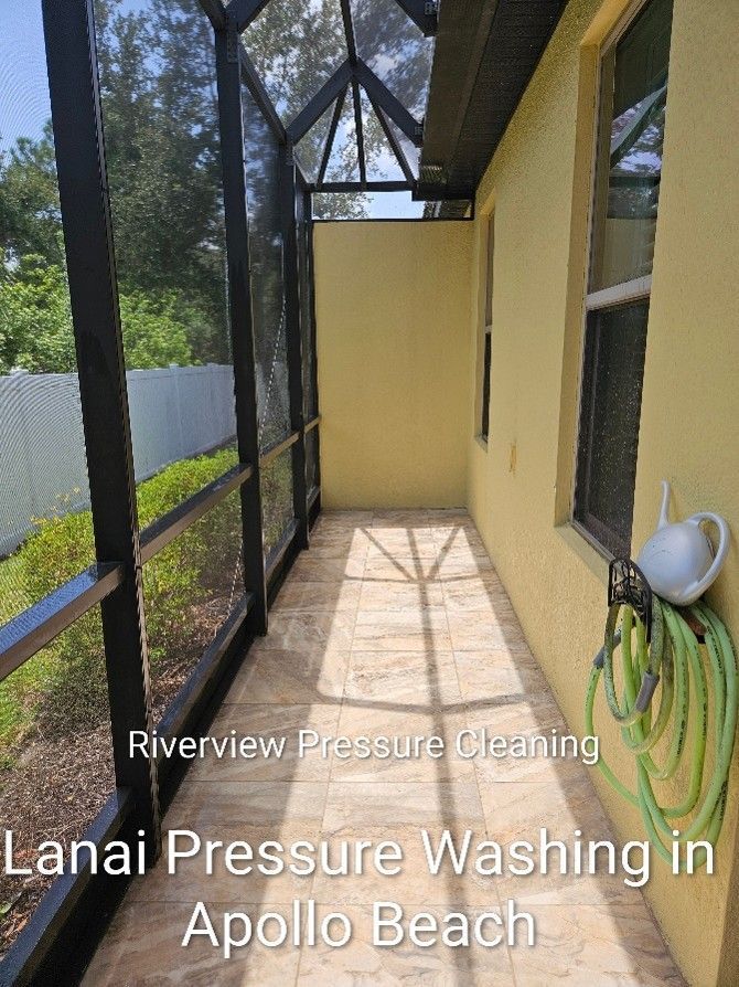 Clean lanai in Apollo Beach after pressure washing with refreshed screens cage and bright tile floor.