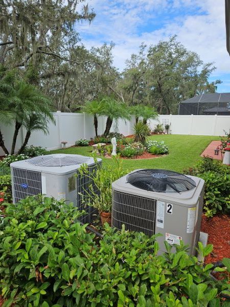 Fence pressure washing in Riverview FL to remove algae