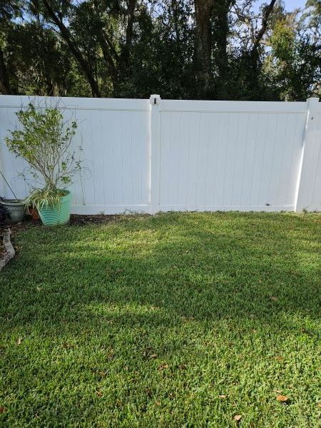 After cleaning a fence in Riverview FL